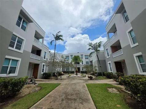 Ave. Palacio De Versalles Palacios Toa Alta PR 00953
