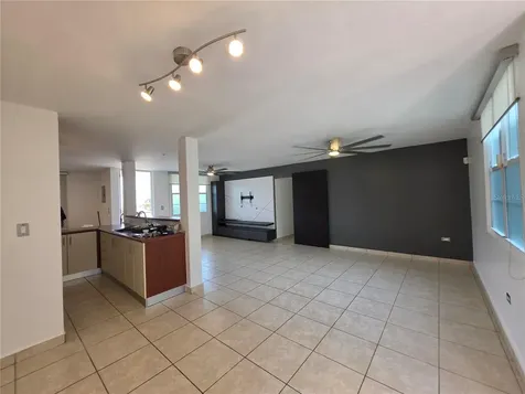 Ave. Palacio De Versalles Palacios Toa Alta PR 00953