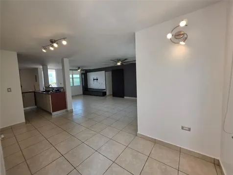 Ave. Palacio De Versalles Palacios Toa Alta PR 00953