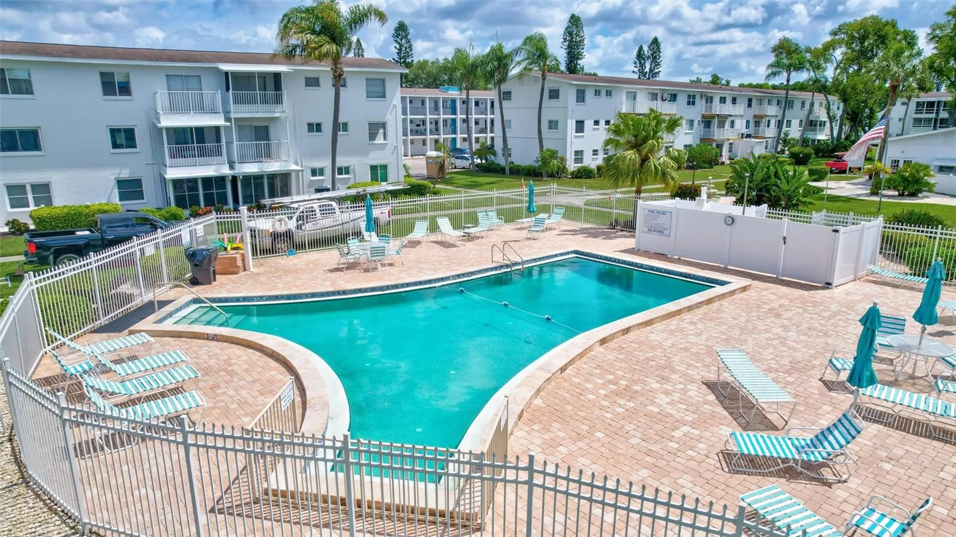 2217 Sunset Drive Bradenton FL 34207