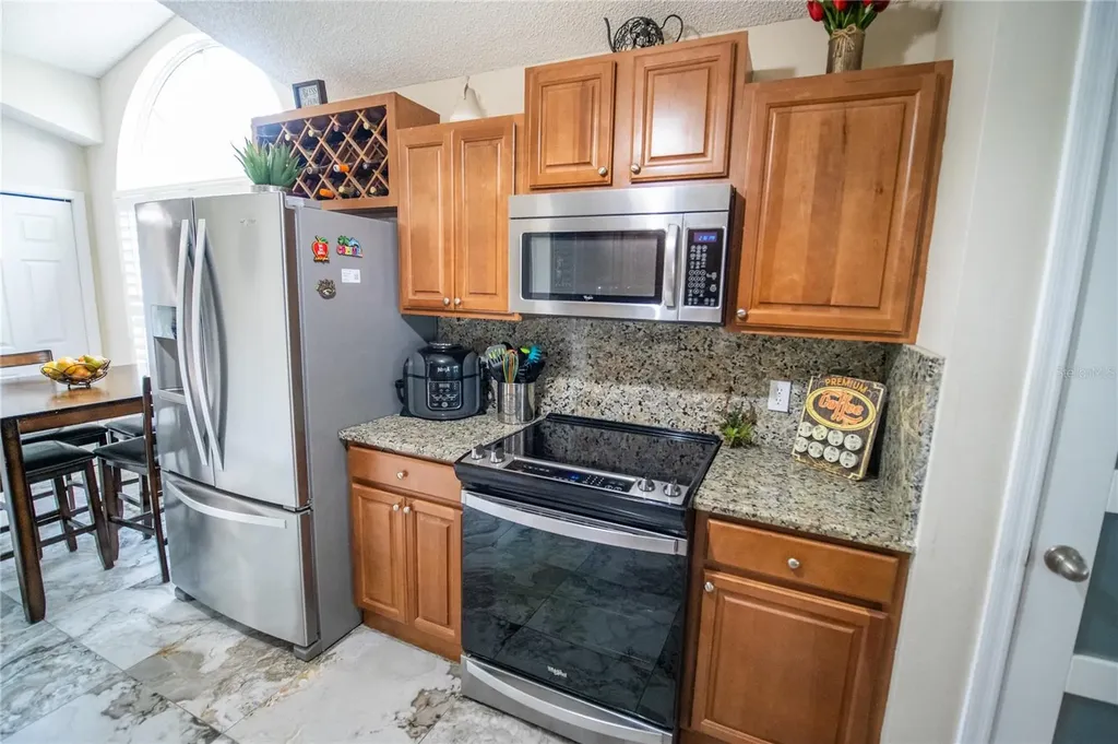 6 Pied Court Orlando FL 32828