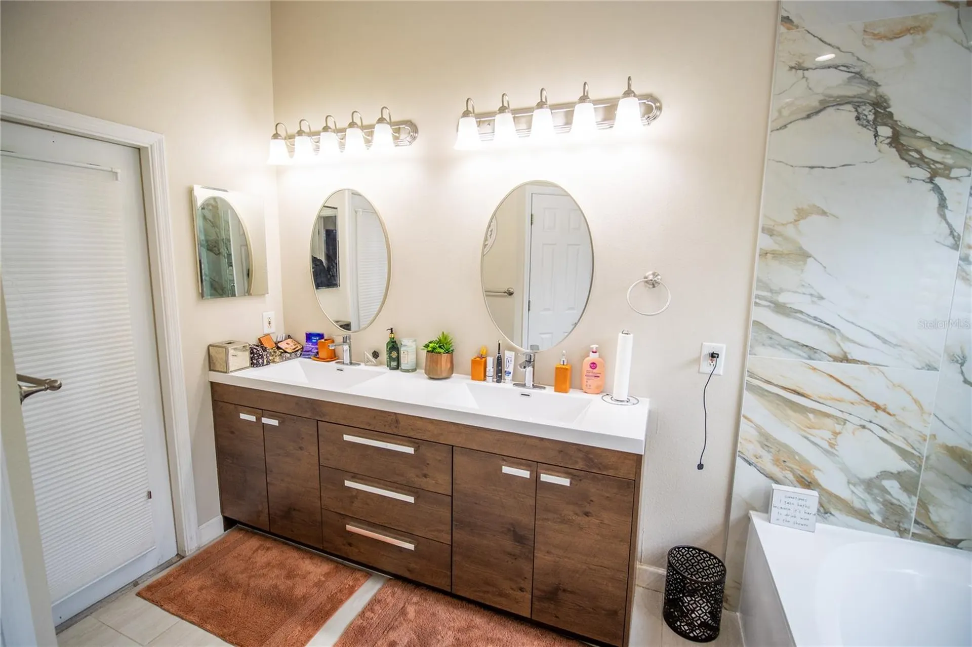 6 Pied Court Orlando FL 32828