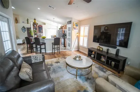 6 Pied Court Orlando FL 32828
