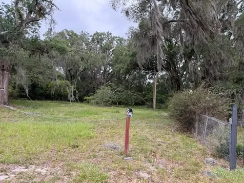 412 York Street Wildwood FL 34785