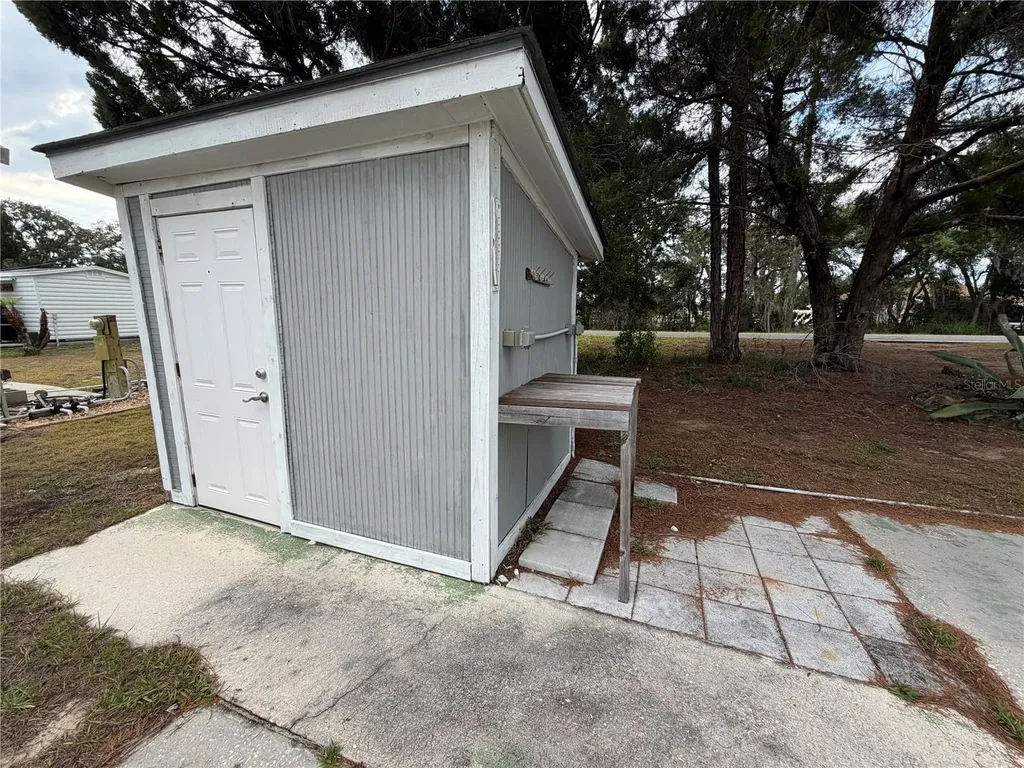 21 Fairview Drive N Haines City FL 33844