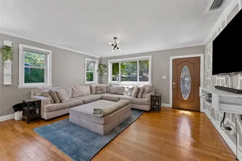 2605 S Manhattan Avenue Tampa FL 33629