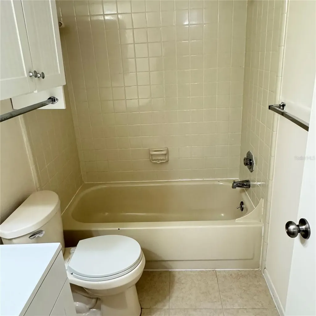 4033 Dream Oak Place Tampa FL 33613