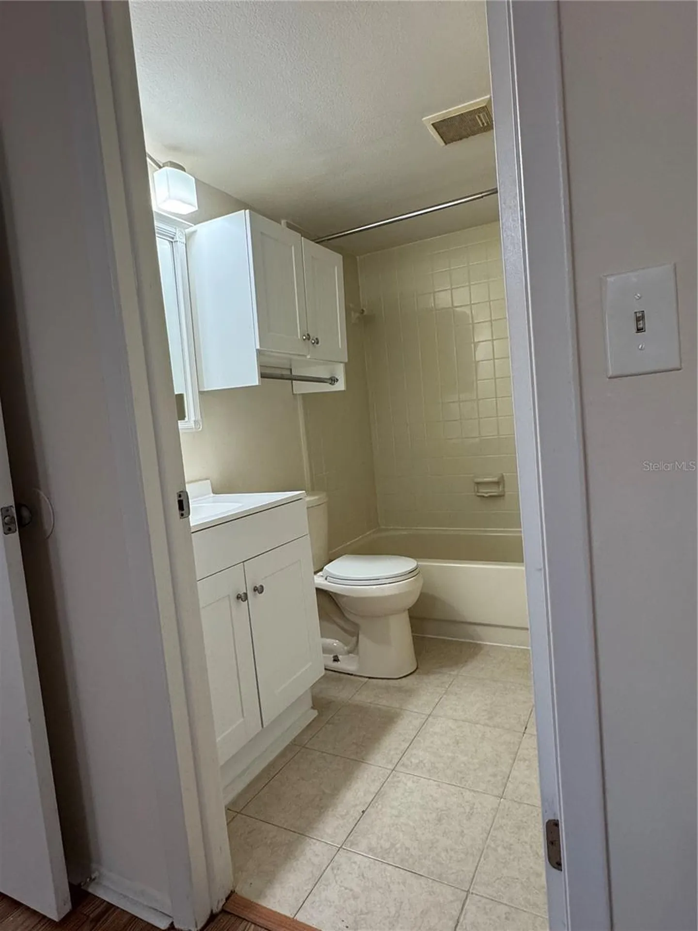 4033 Dream Oak Place Tampa FL 33613