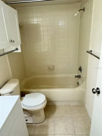 4033 Dream Oak Place Tampa FL 33613