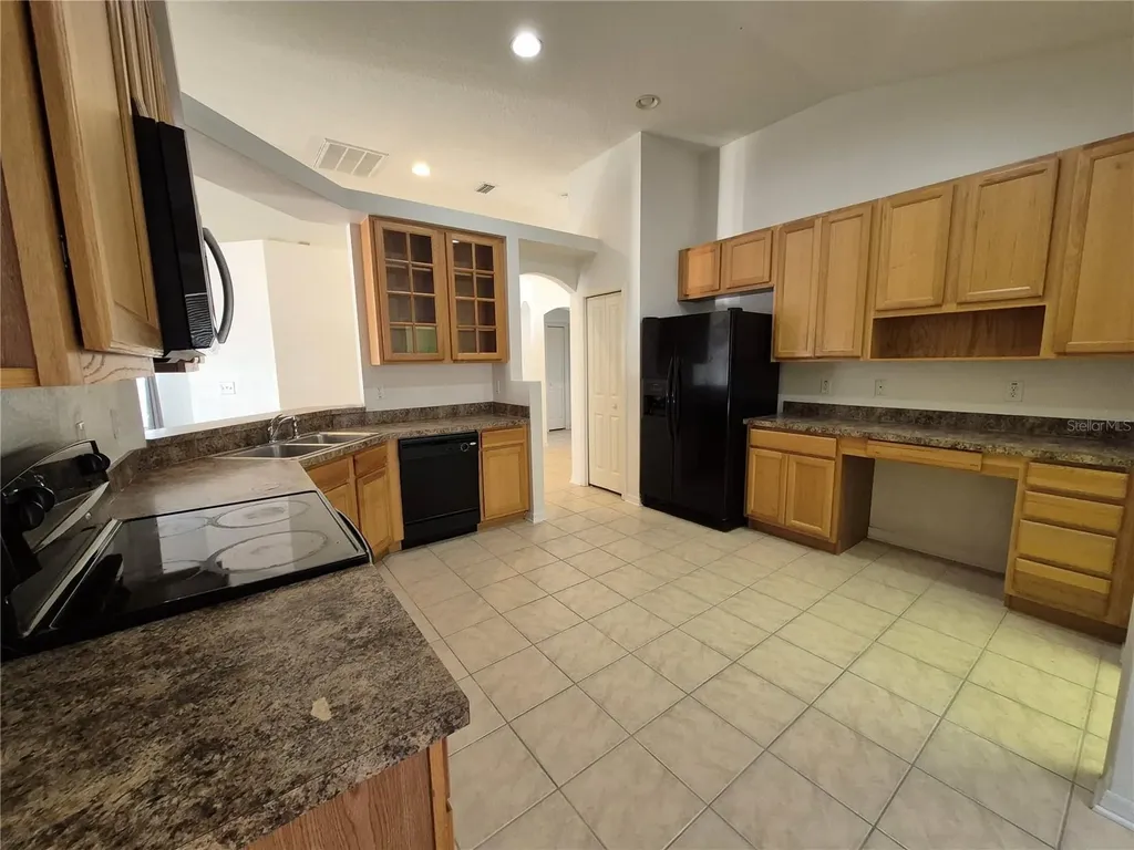 6833 Runner Oak Drive Zephyrhills FL 33545