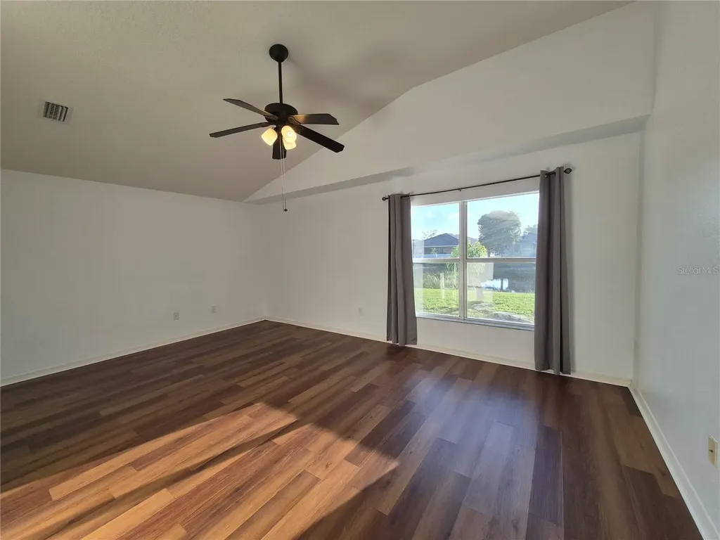 6833 Runner Oak Drive Zephyrhills FL 33545
