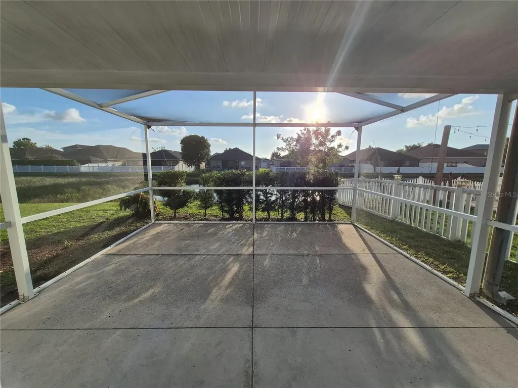 6833 Runner Oak Drive Zephyrhills FL 33545