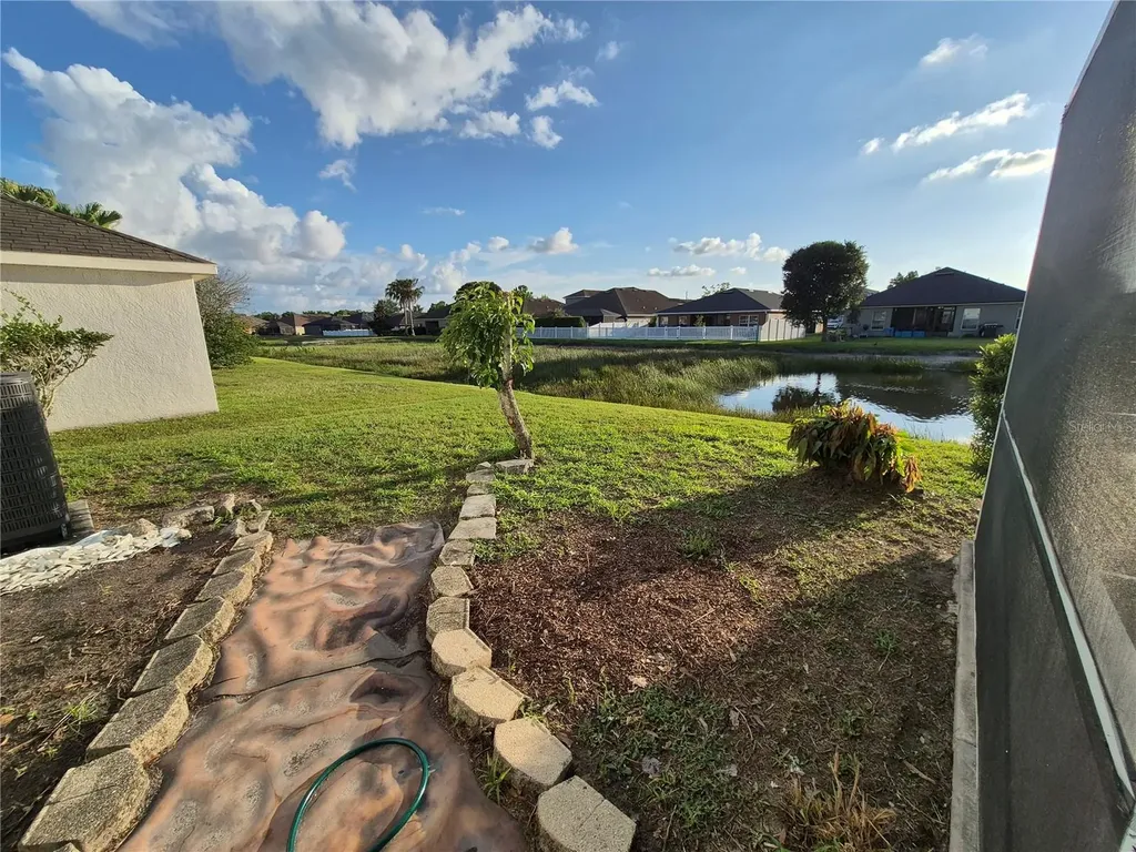 6833 Runner Oak Drive Zephyrhills FL 33545