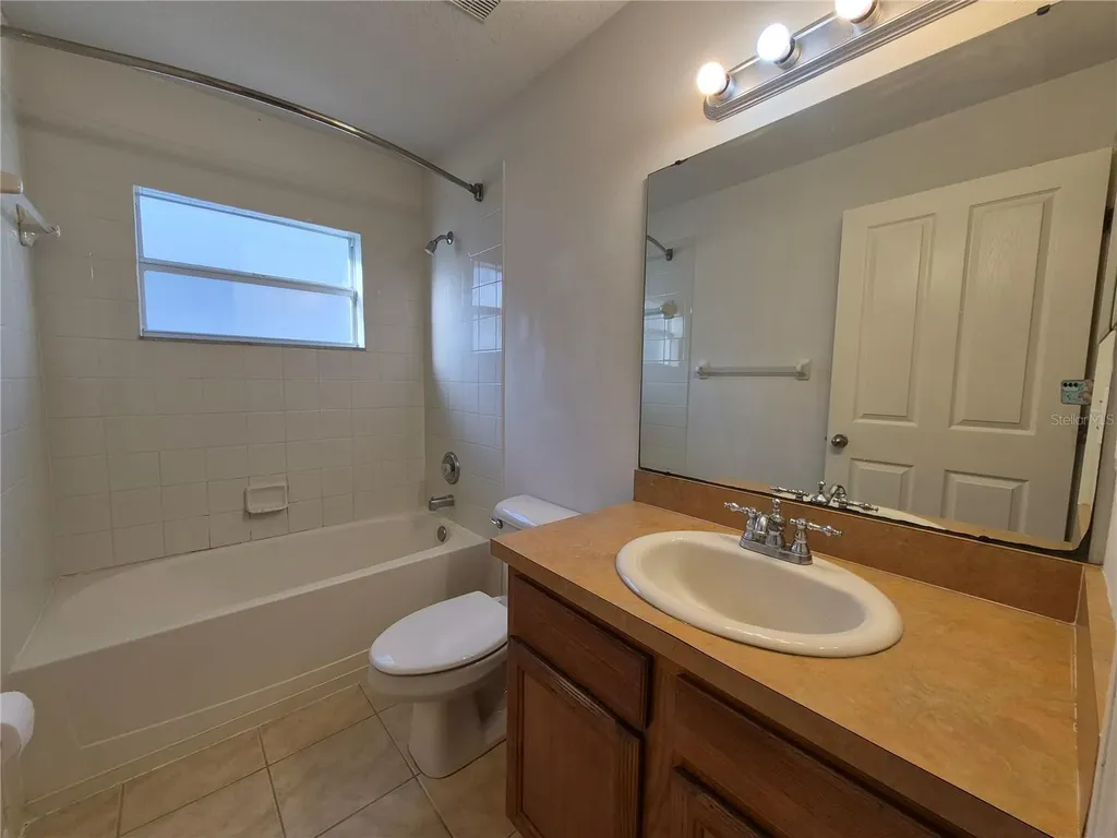 6833 Runner Oak Drive Zephyrhills FL 33545
