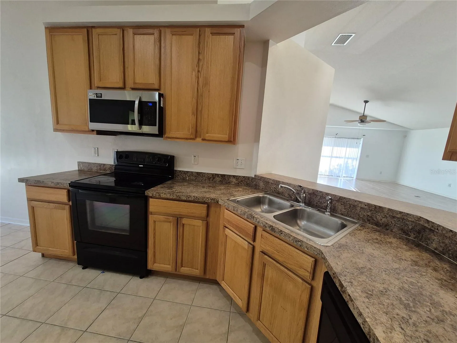 6833 Runner Oak Drive Zephyrhills FL 33545