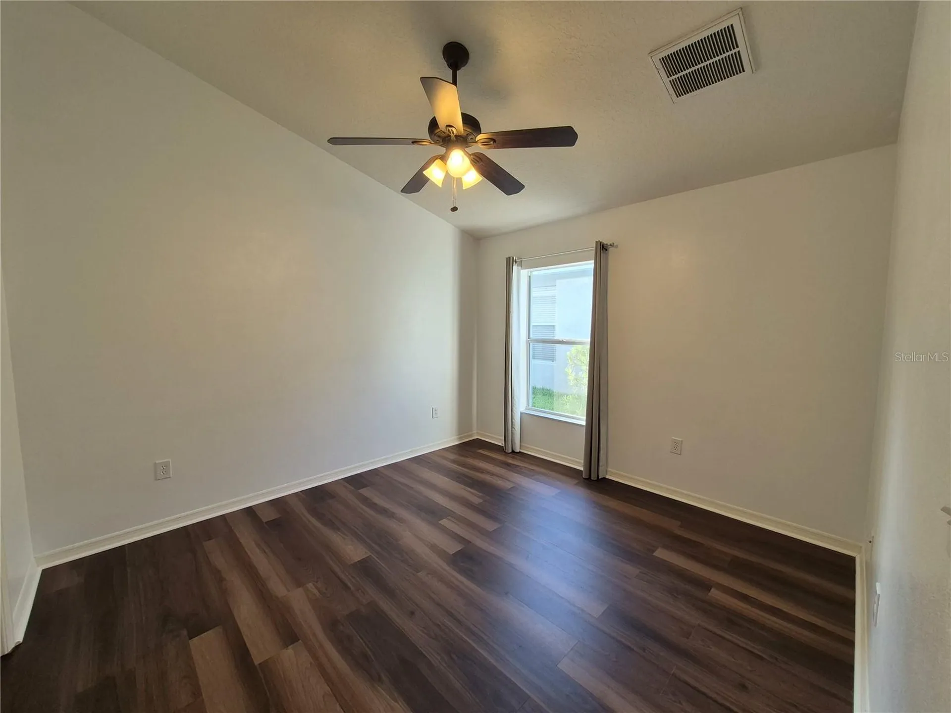 6833 Runner Oak Drive Zephyrhills FL 33545