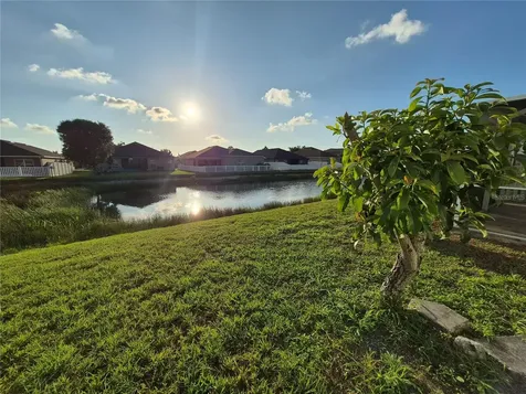 6833 Runner Oak Drive Zephyrhills FL 33545