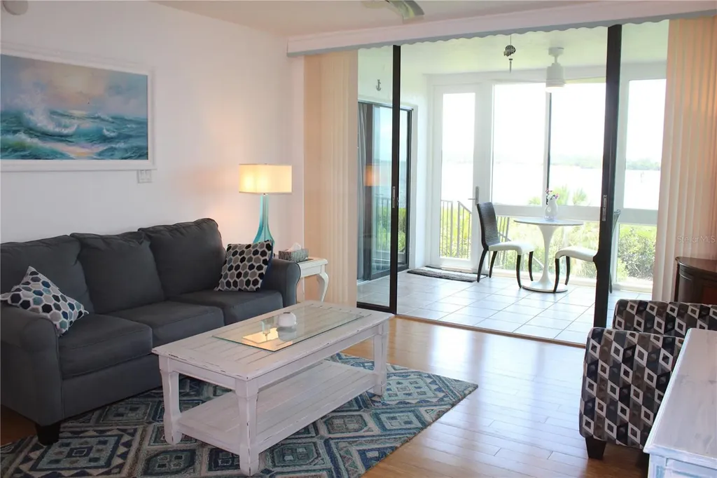 1813 Mariner Drive Tarpon Springs FL 34689