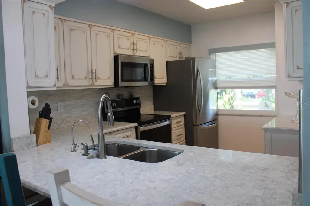 1813 Mariner Drive Tarpon Springs FL 34689
