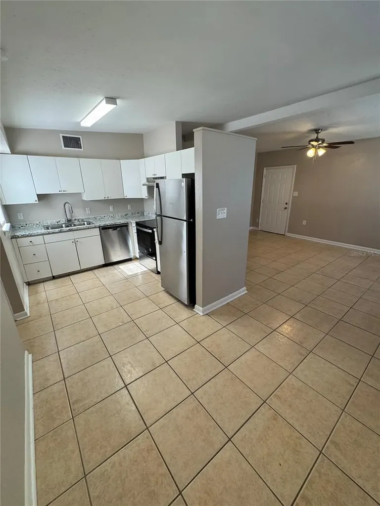 2016 E Crenshaw Street Tampa FL 33610