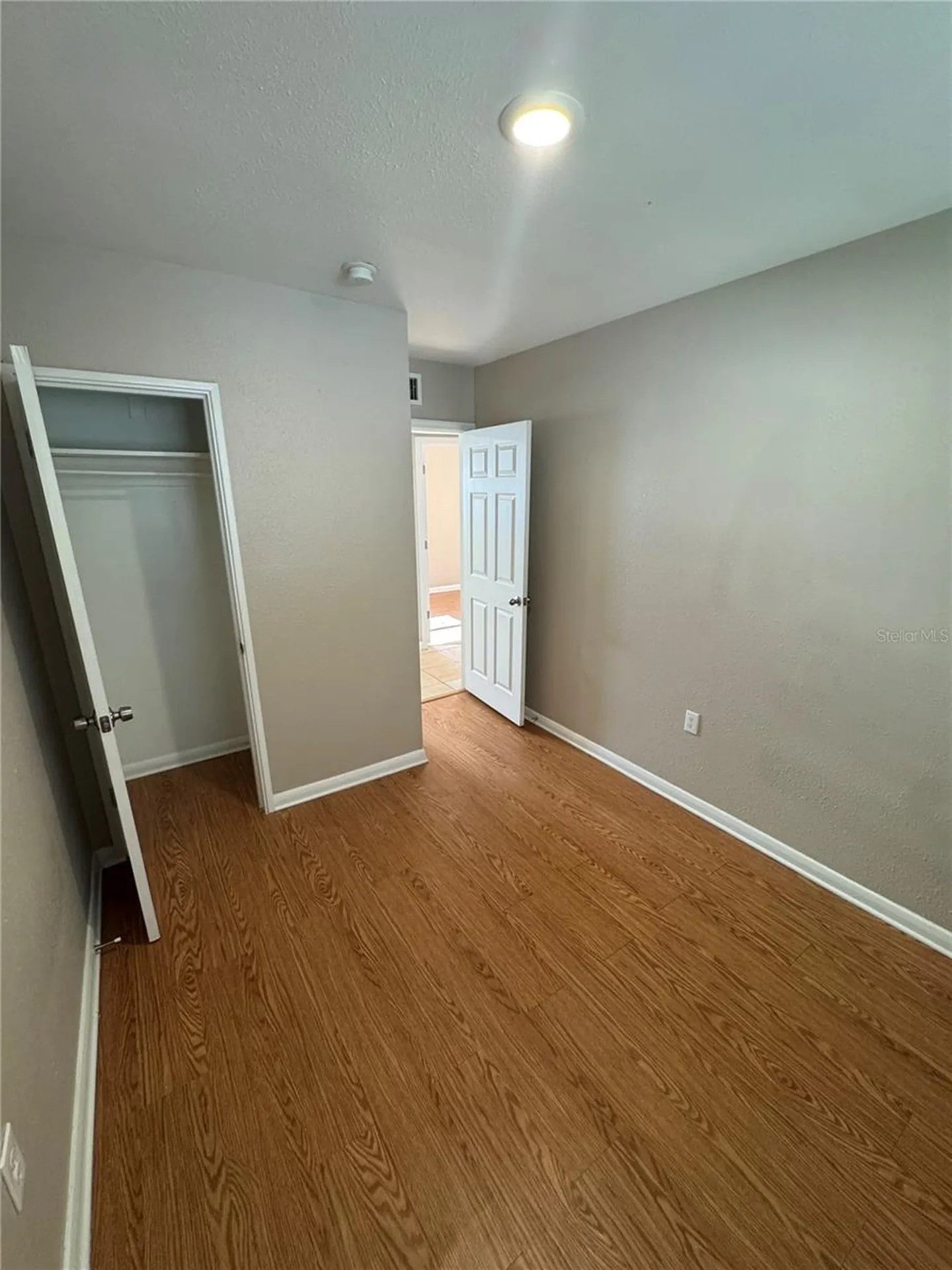 2016 E Crenshaw Street Tampa FL 33610