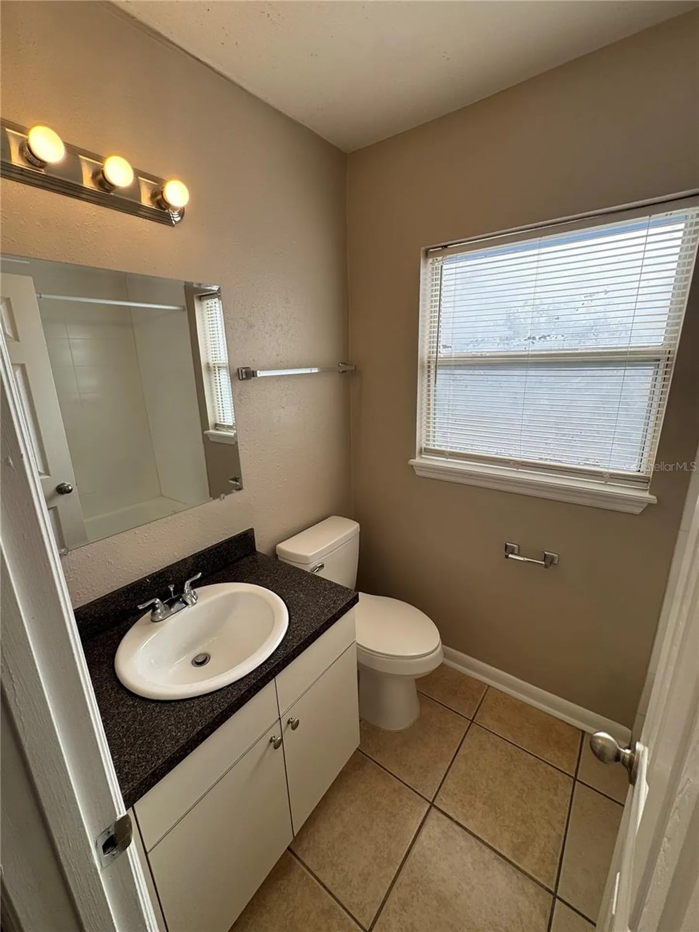 2016 E Crenshaw Street Tampa FL 33610