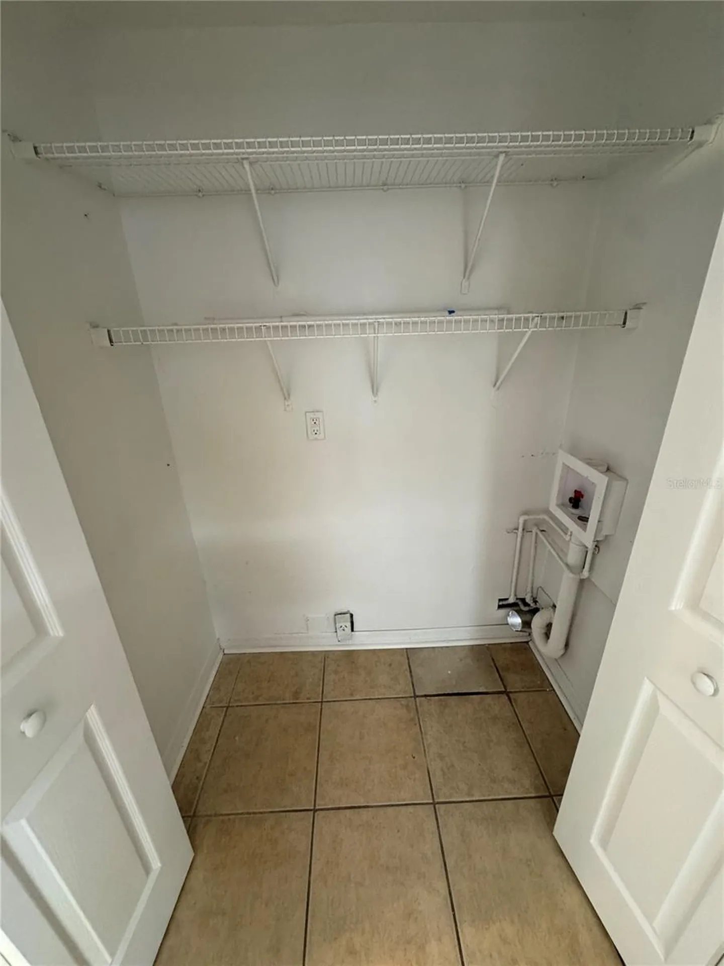 2016 E Crenshaw Street Tampa FL 33610