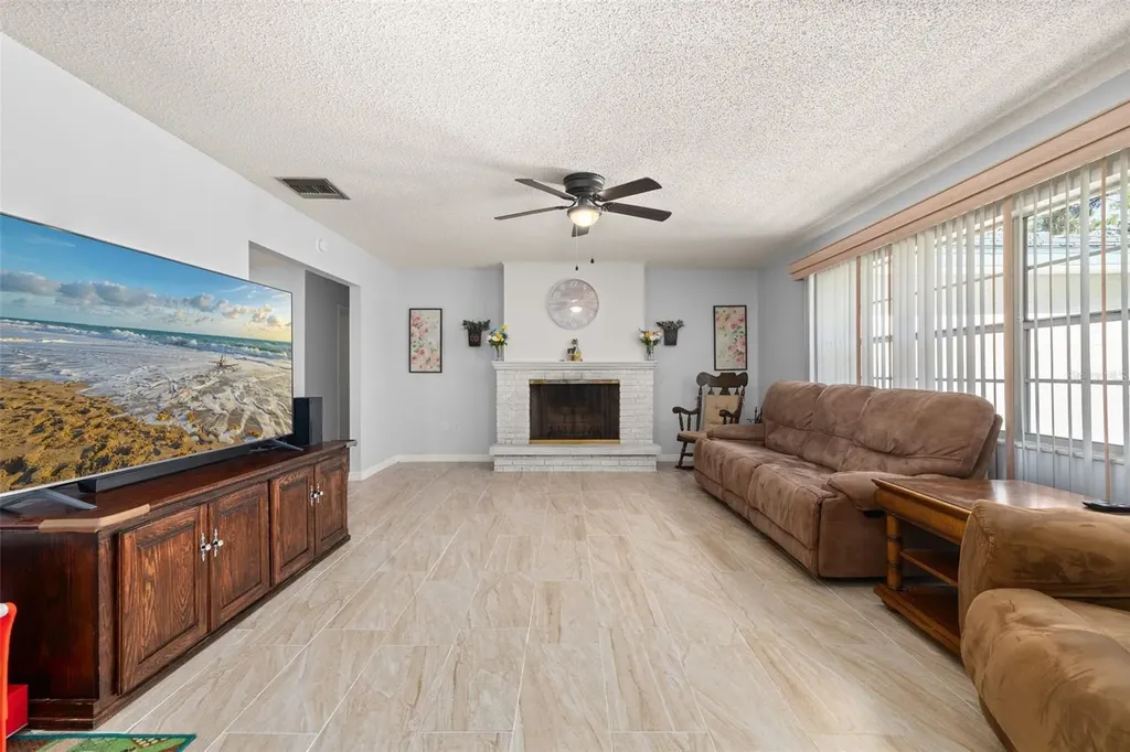 3931 Gaillardia Drive Indian Lake Estates FL 33855