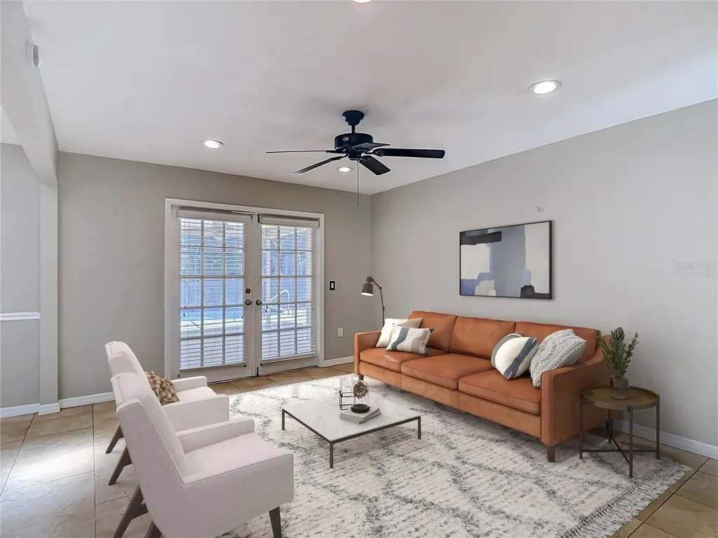 811 Ambassador Loop Tampa FL 33613