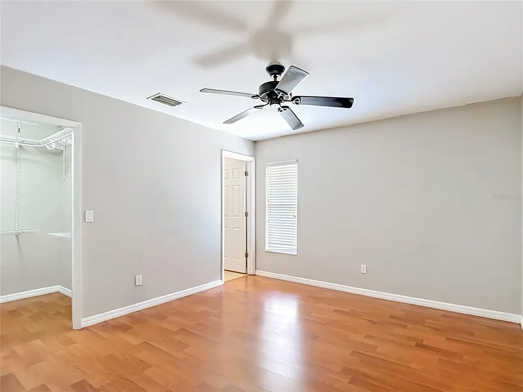 811 Ambassador Loop Tampa FL 33613