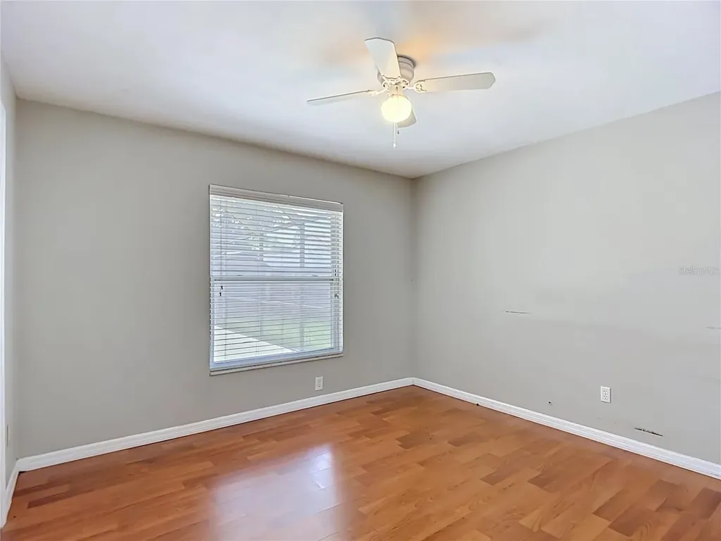 811 Ambassador Loop Tampa FL 33613