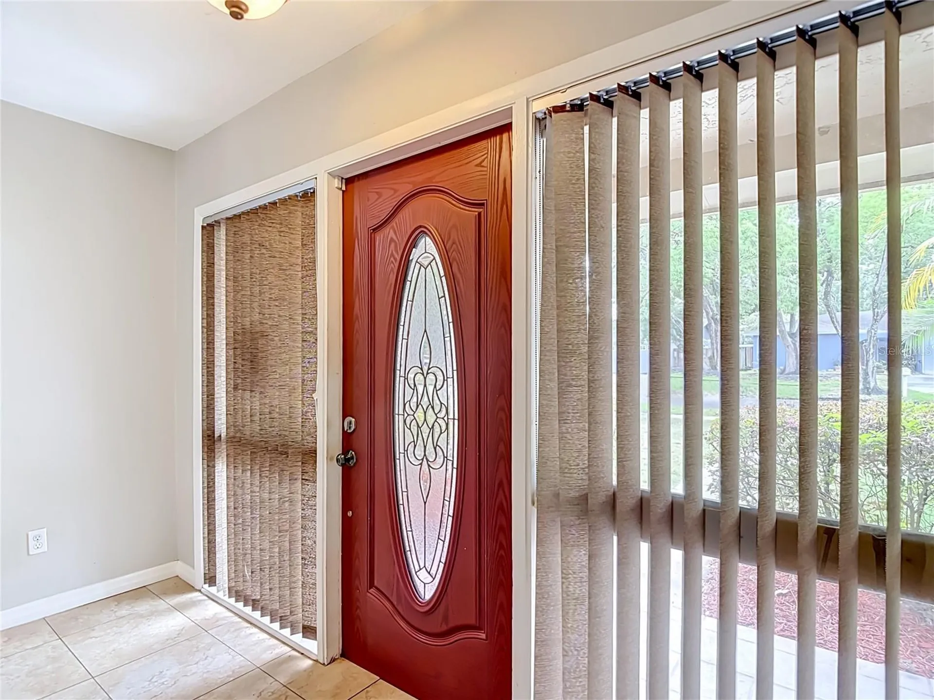 811 Ambassador Loop Tampa FL 33613