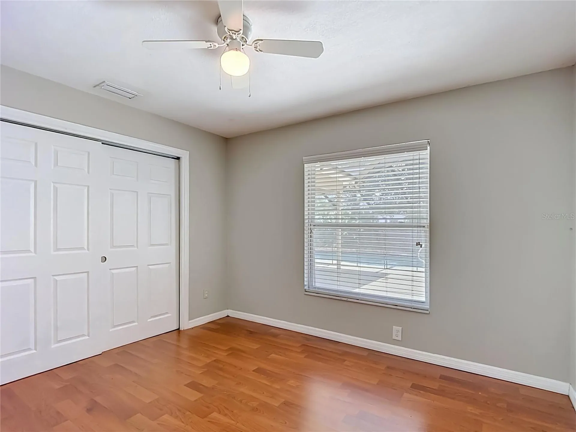 811 Ambassador Loop Tampa FL 33613