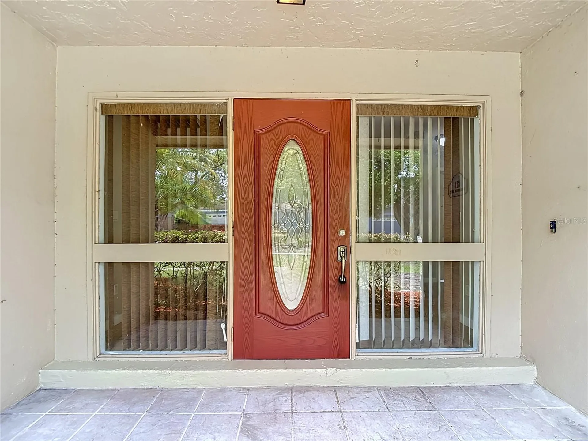 811 Ambassador Loop Tampa FL 33613
