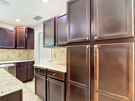 811 Ambassador Loop Tampa FL 33613