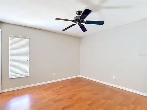 811 Ambassador Loop Tampa FL 33613