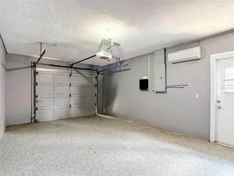 811 Ambassador Loop Tampa FL 33613