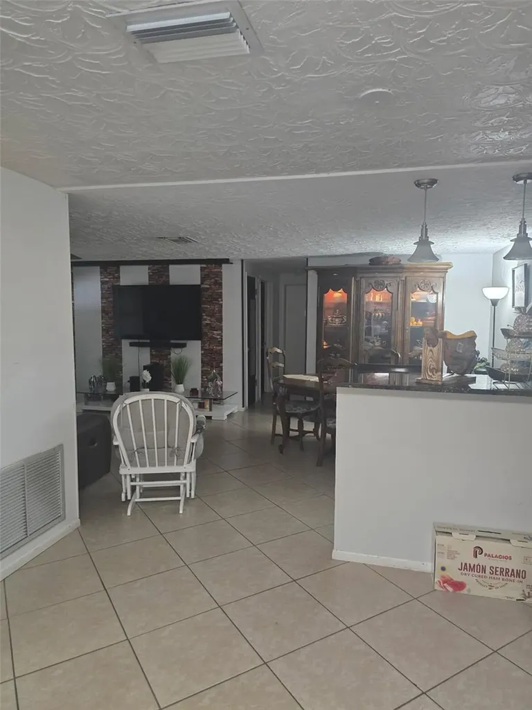 2203 Maureen Drive Holiday FL 34690