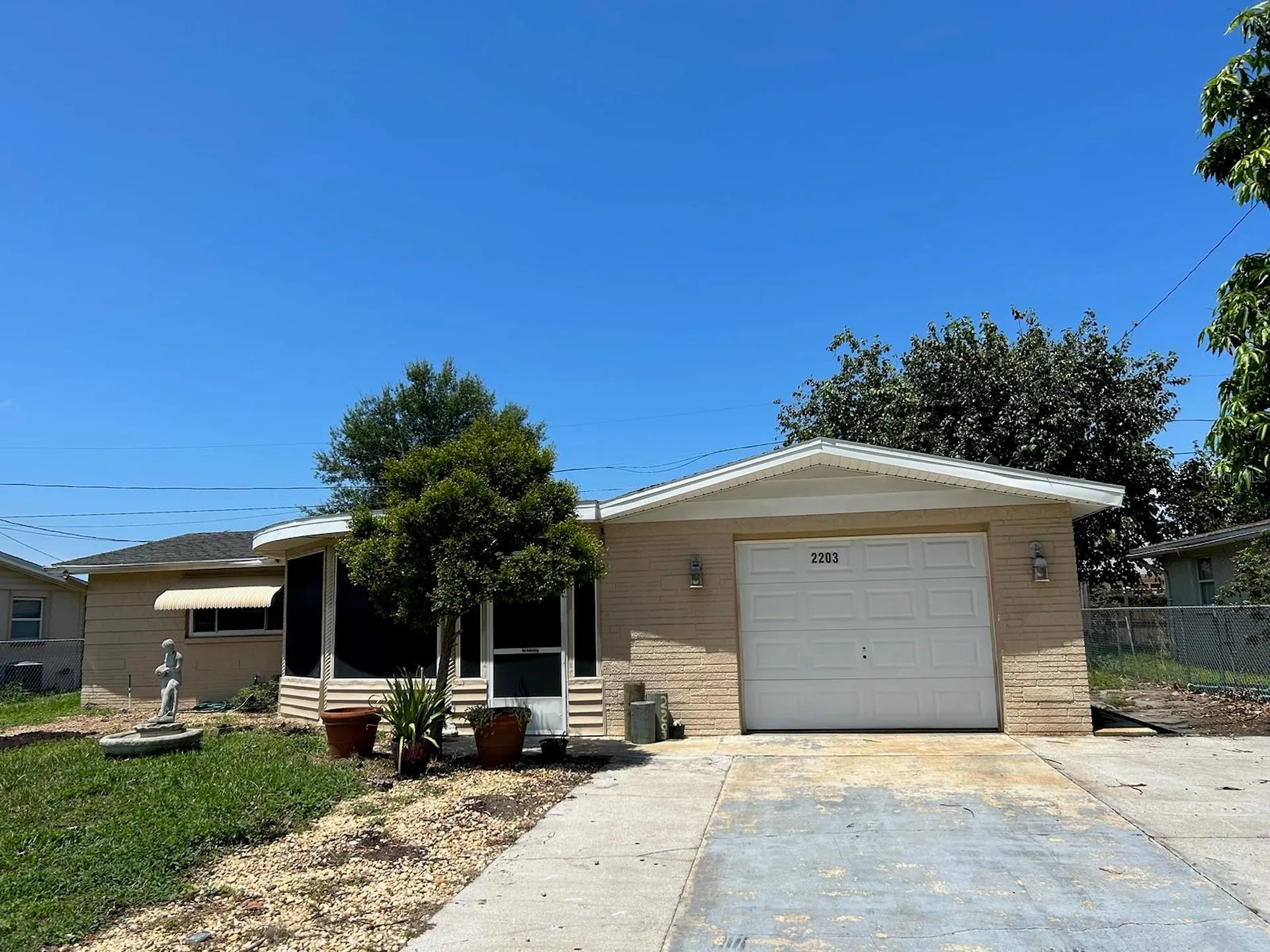 2203 Maureen Drive Holiday FL 34690