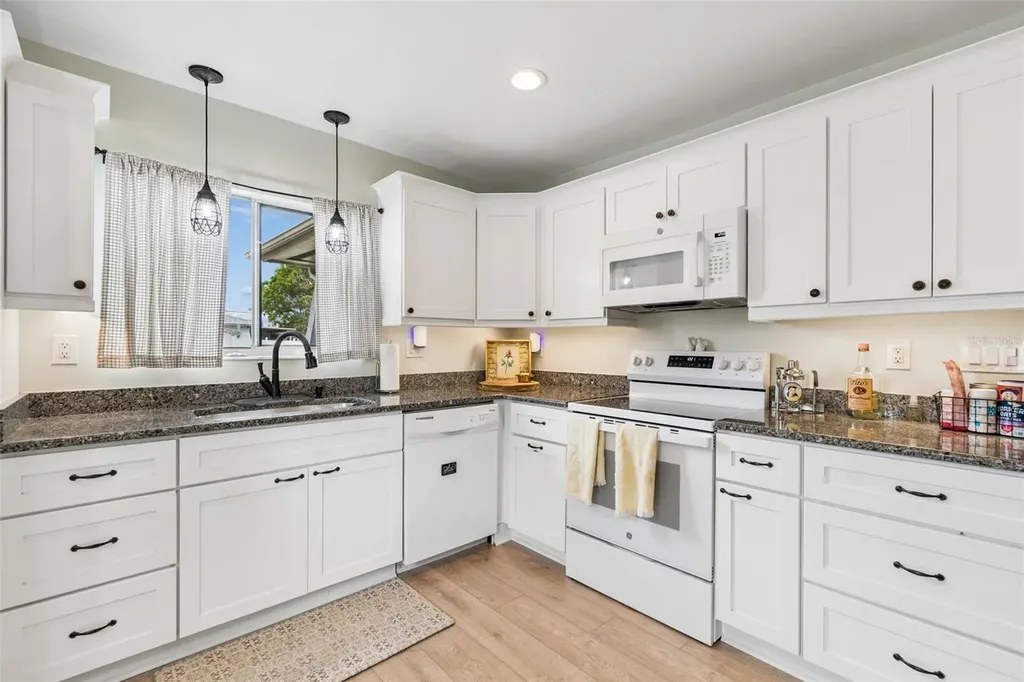 4733 Ridge Point Drive Tampa FL 33624
