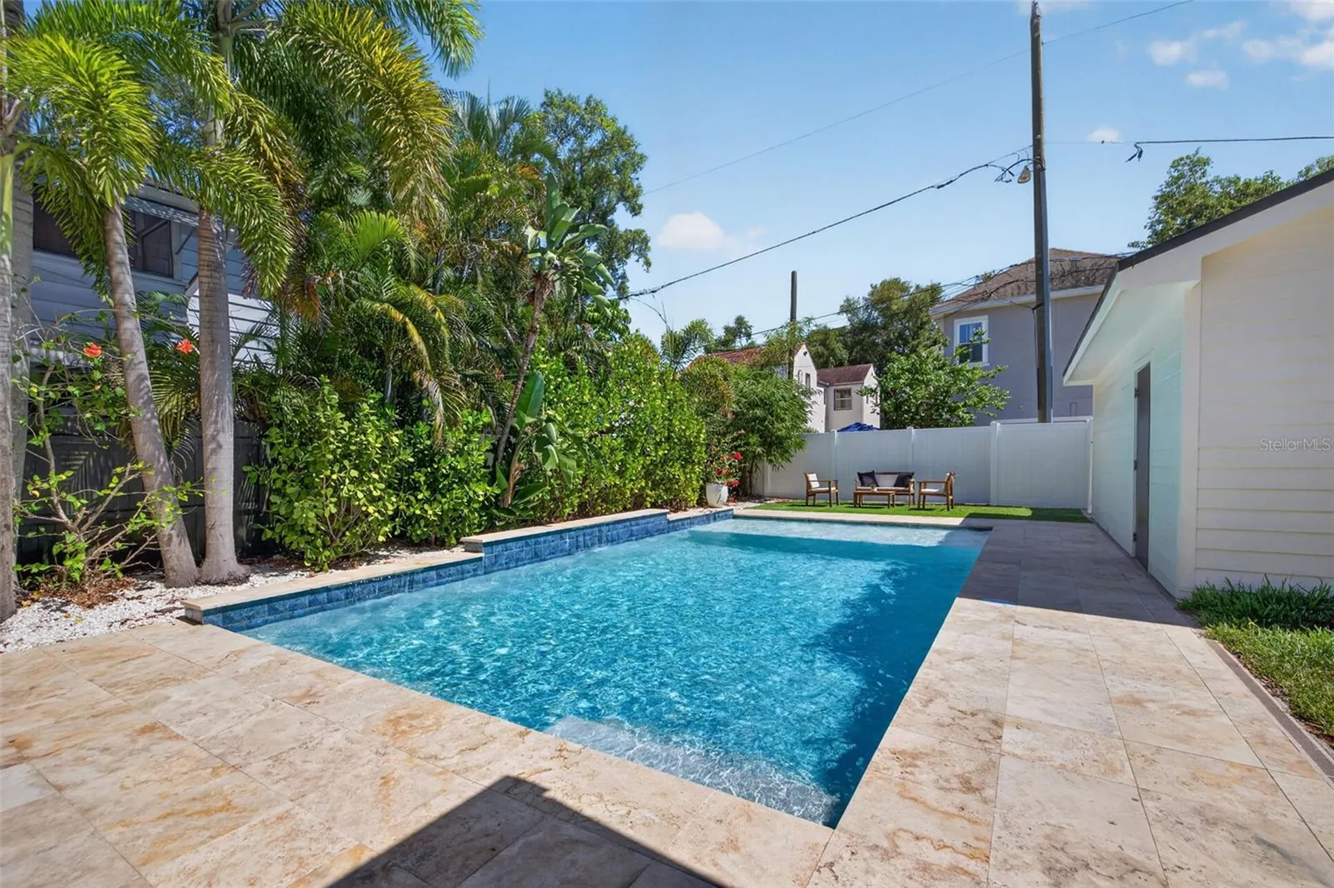 124 19th Avenue N St Petersburg FL 33704