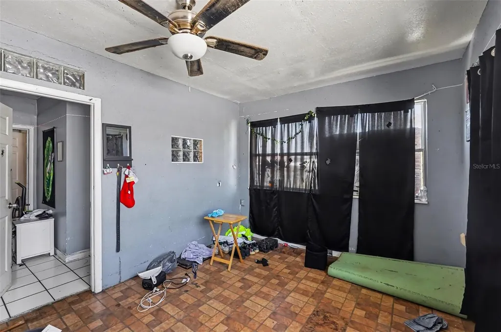 1634 S Jefferson Avenue Clearwater FL 33756