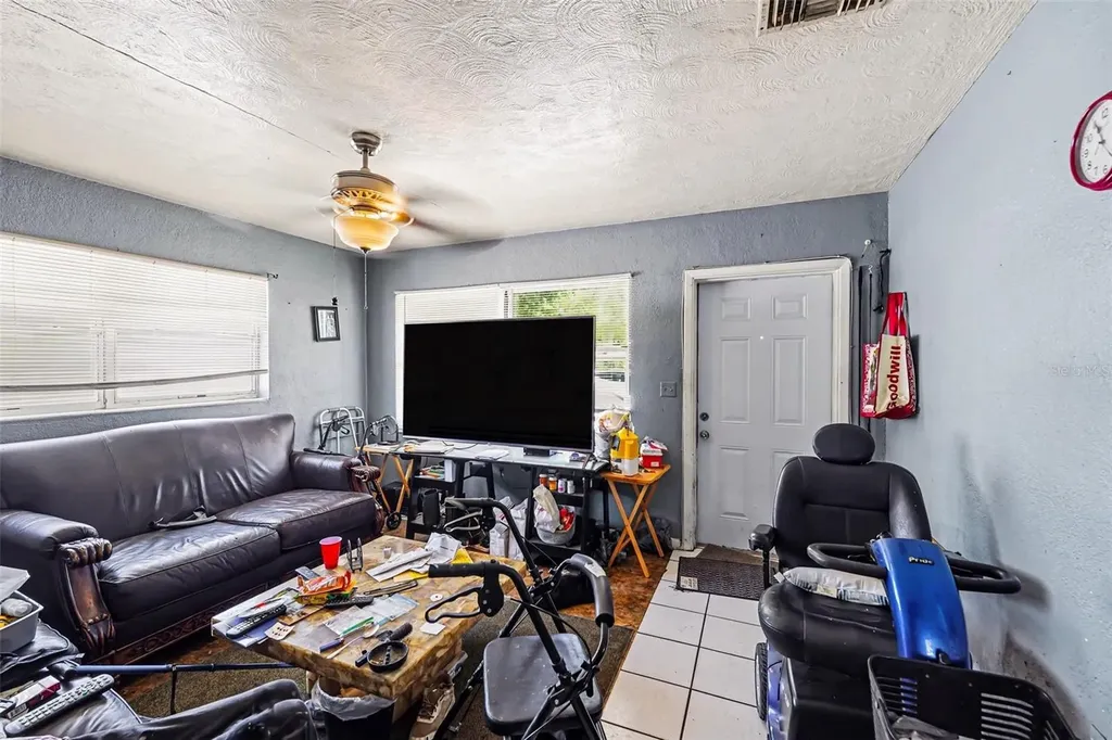 1634 S Jefferson Avenue Clearwater FL 33756