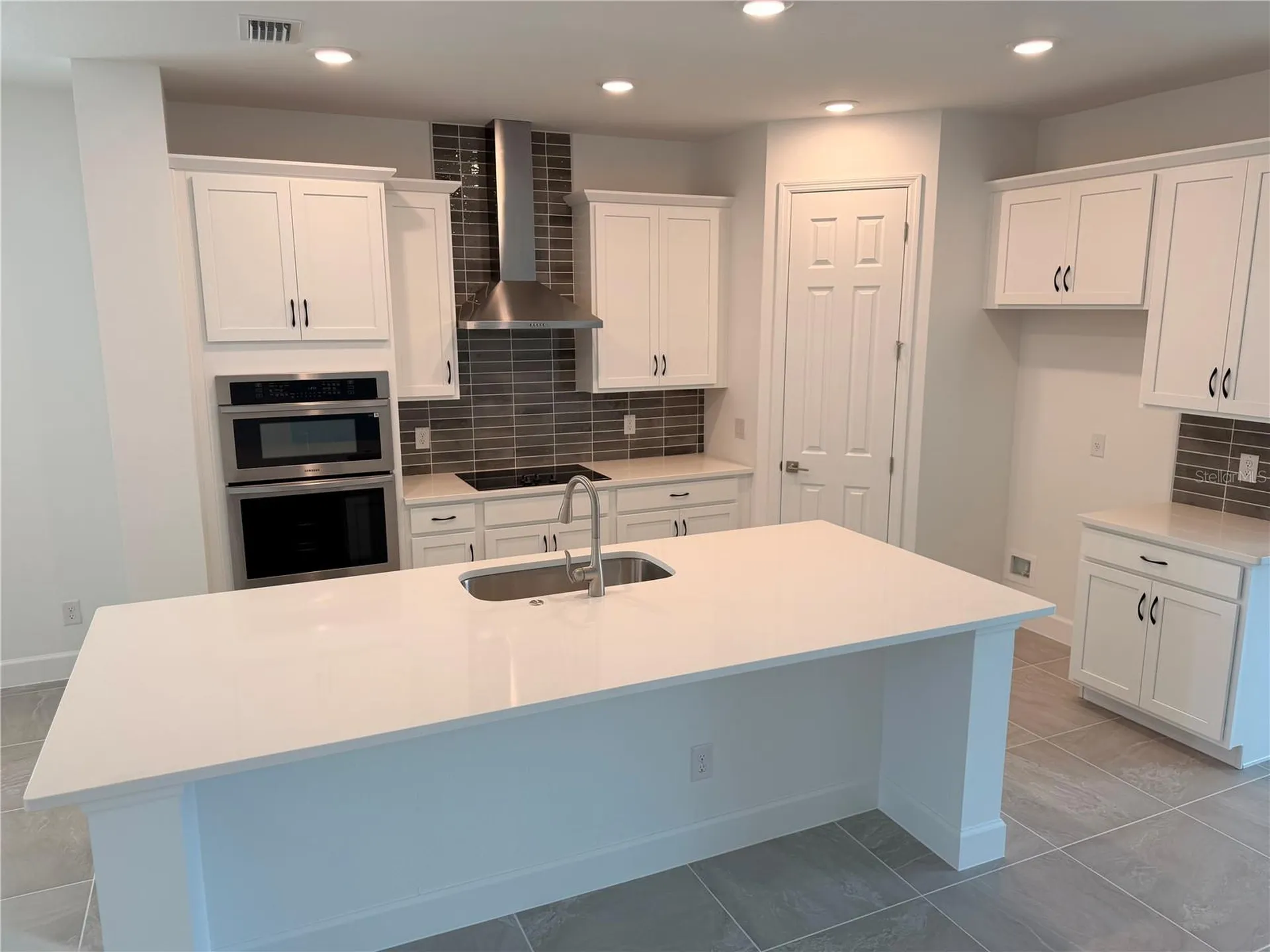 2614 Cavanaugh Drive Orlando FL 32817