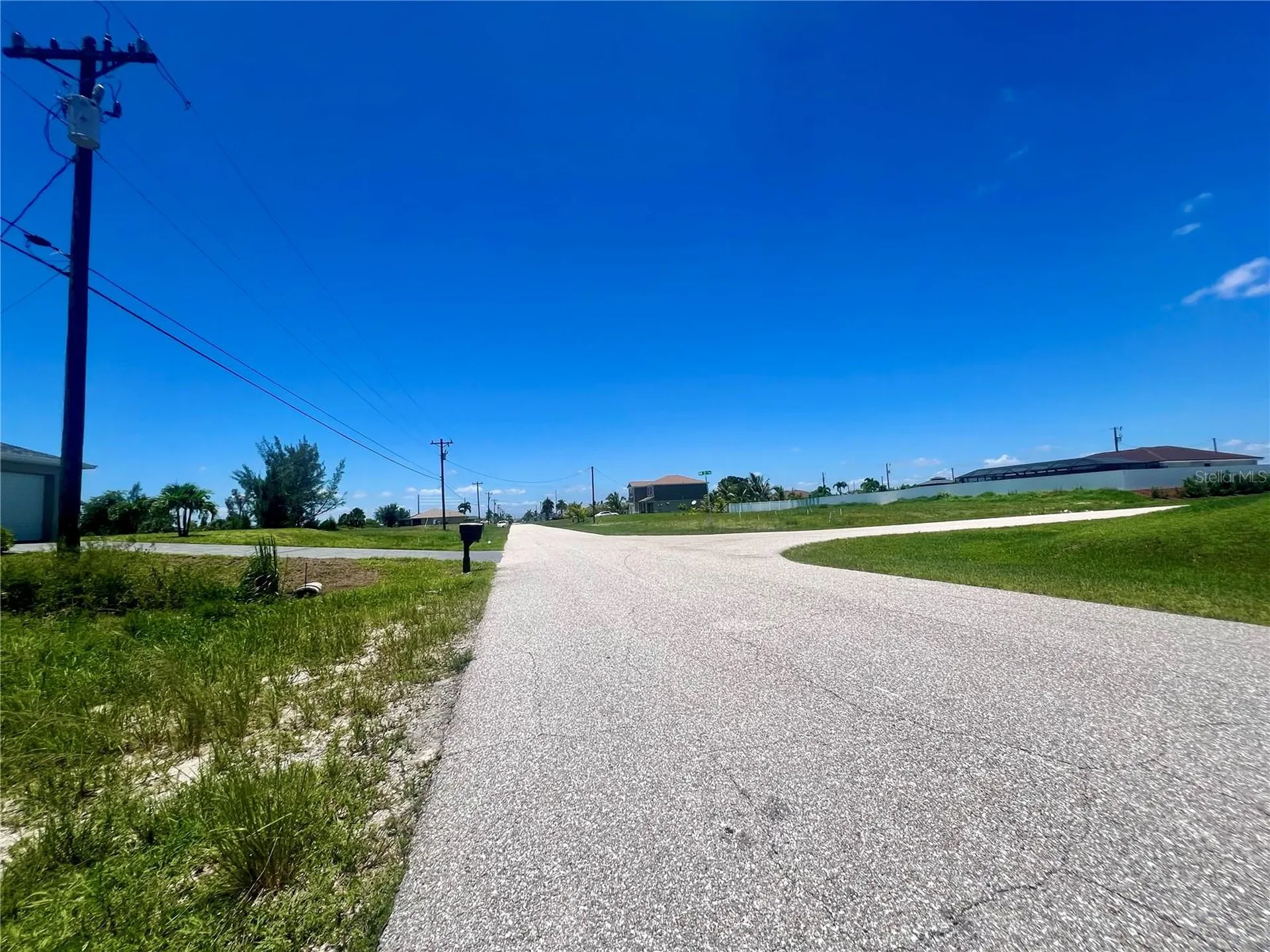 2110 NW 6th Place Cape Coral FL 33993