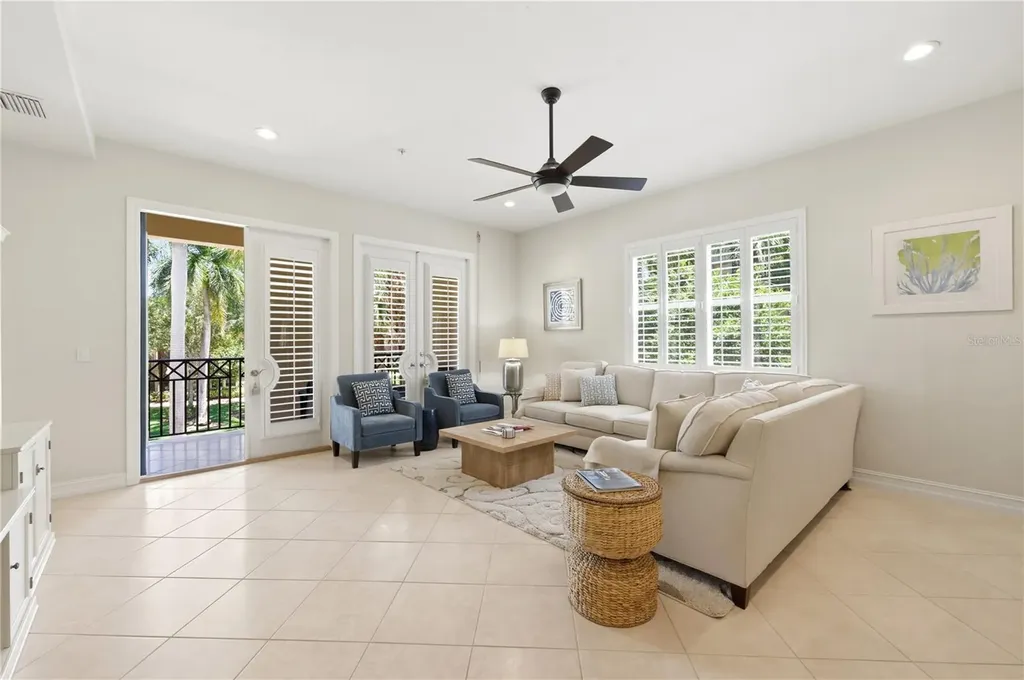 2859 Tiburon Boulevard E Naples FL 34109