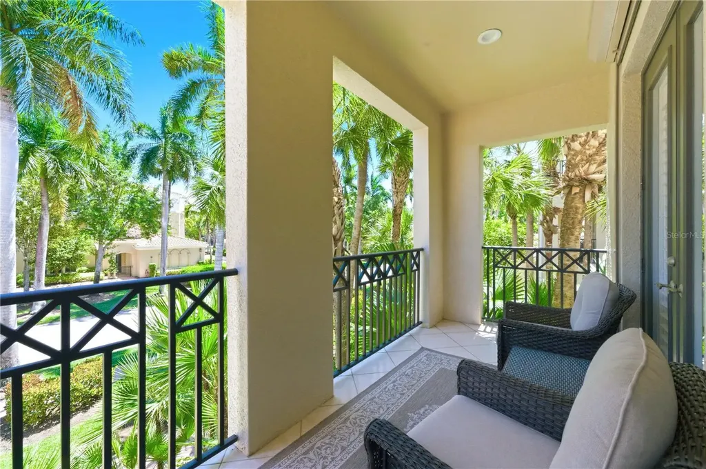2859 Tiburon Boulevard E Naples FL 34109
