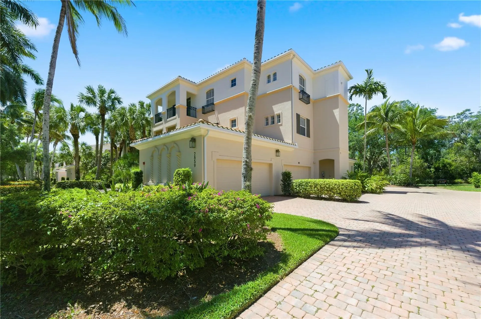 2859 Tiburon Boulevard E Naples FL 34109