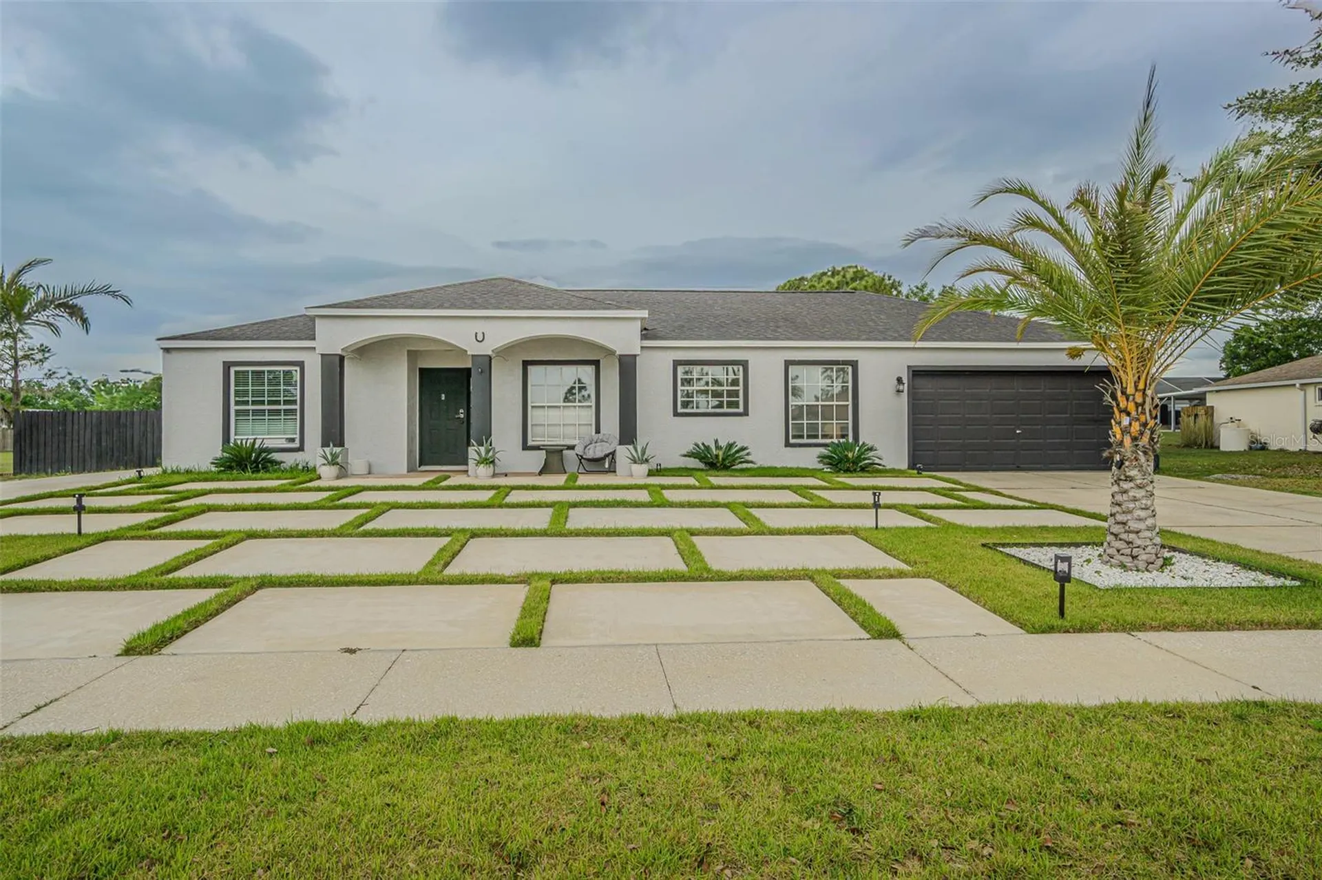12121 Colonial Estates Lane Riverview FL 33579