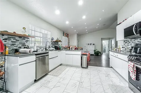 12121 Colonial Estates Lane Riverview FL 33579